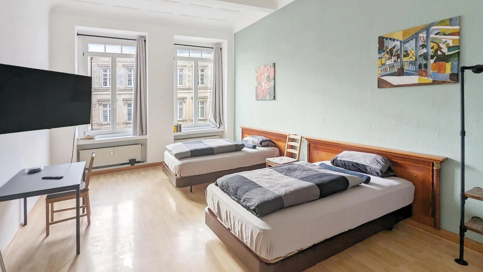 Monteurdreams-De Zentrale, Grosse 5Z Wohnung, 2 Baeder, Kueche Leipzig